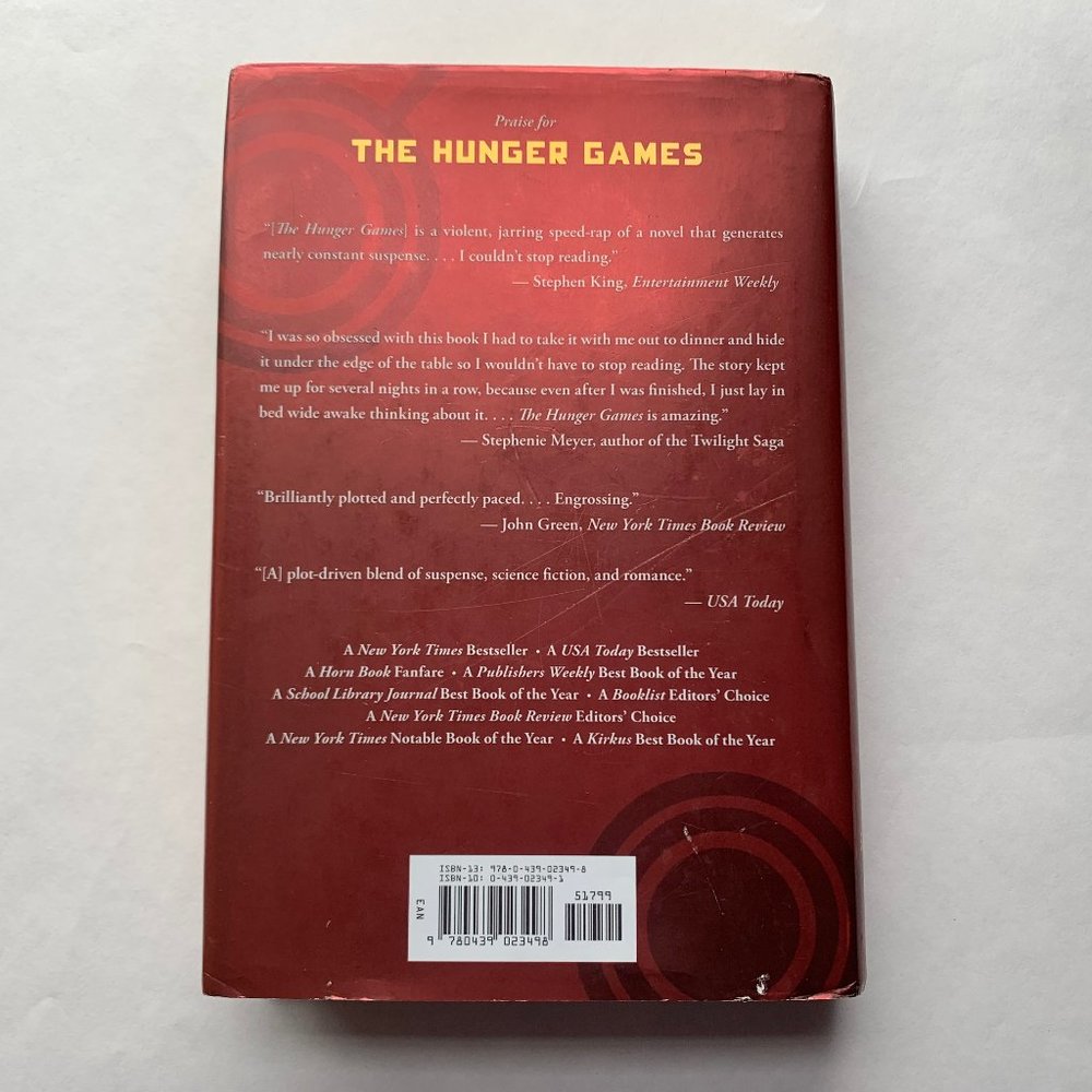 Catching Fire by Suzanne Collins Book - Picture 2 of 3